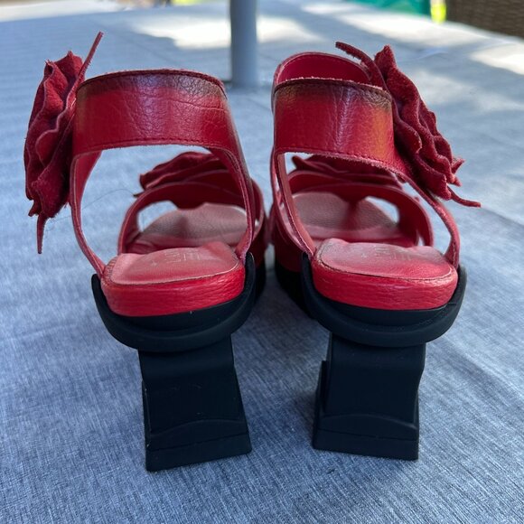 L'ARTISTE Shelly Red leather size 40/US 9 flower ankle strap shoes heels sandals - Picture 5 of 10